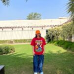 Shivani Jha Instagram - I’m a social vegan. I avoid meet. #shivanijha #delhi