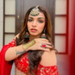 Shivani Jha Instagram – Can’t think of a caption! 
Any Suggestions?

#shivanijha #bhagyalakshmi #red