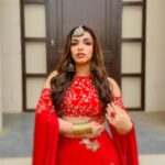 Shivani Jha Instagram – Can’t think of a caption! 
Any Suggestions?

#shivanijha #bhagyalakshmi #red