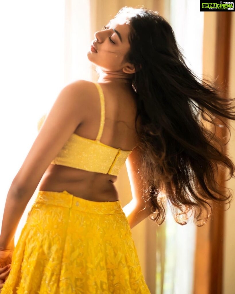 Shivani Rajashekar Instagram - It’s Naa Bday Poda !!!💛 Styling @officialanahita Outfit @varunchakkilam PC @infini8stories