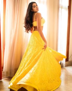 Shivani Rajashekar Instagram - It’s Naa Bday Poda !!!💛
Styling @officialanahita 
Outfit @varunchakkilam 
PC @infini8stories
