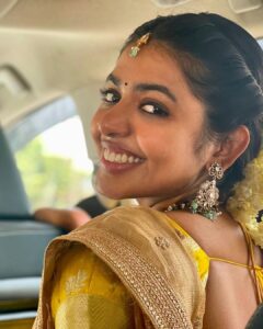Shivani Rajashekar Instagram - Swipe till the end to see true feelings🙏🏻
Jewellery @orafojewels ❤️
