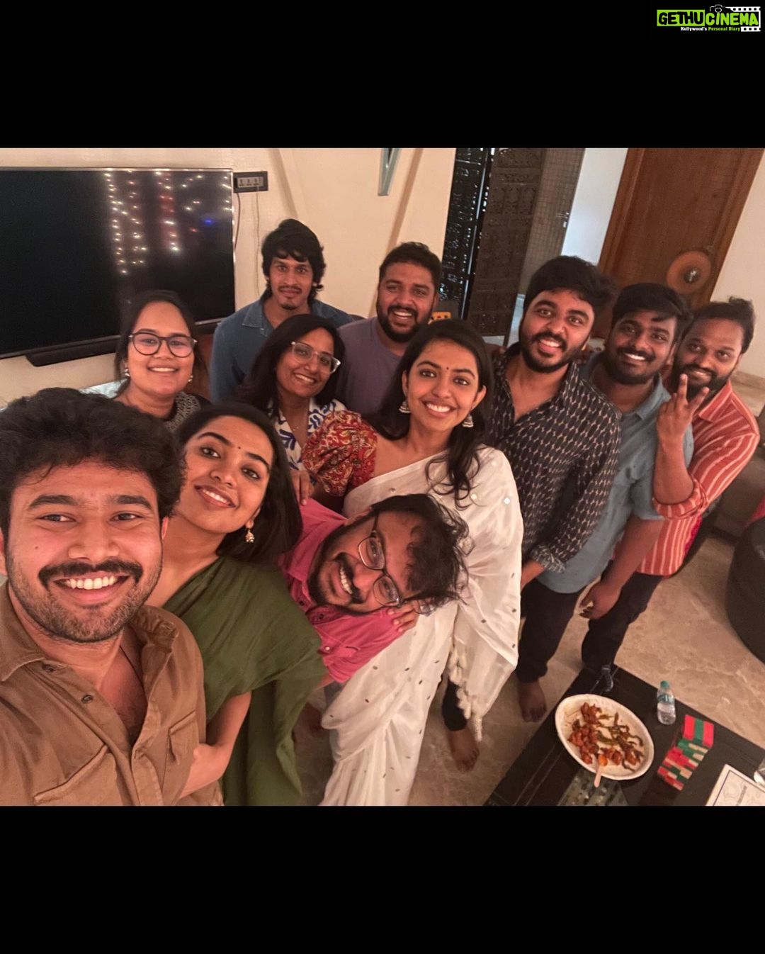 Shivani Rajashekar Instagram - #BdayPost 1 #july1st Guys firstly meet βKumariβ π¬ Super excited and kicked about this project #productionNo8 @ga2pictures This year I got to celebrate my bday on the sets ..and it was an incredible experience ππ» Thanks to my darling Team ,Family & Friends for making my day soooo special! Love u guys π Also big big thanks to each and everyone of you for your lovely wishes ..u guys made my day π€ Grateful!ππ» Last pic ..Pc @bhanukiranpratapa garu β€οΈ