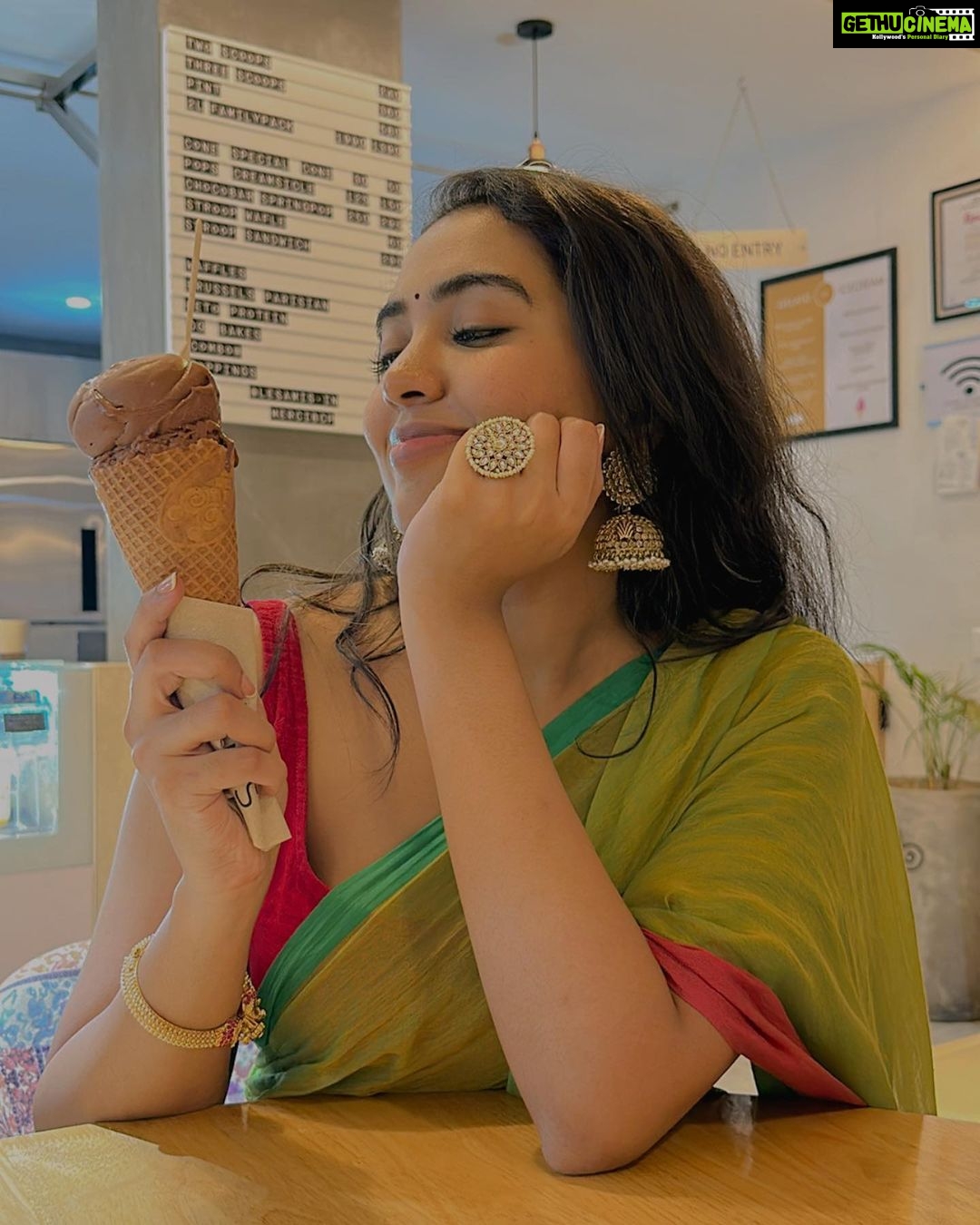 Shivathmika Rajashekar Instagram - A gelato girl for life ✌🏽