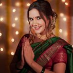 Shivshakti Sachdev Instagram - Marathi Mulgi ✨ Absolutely loved these clicks, if you haven't watched this reel yet.! Go and watch now✨ #marathi #marathiculture #outfit #indian #mumbai #ootd #fashion #indianwear #saree Mumbai - मुंबई