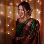 Shivshakti Sachdev Instagram - Marathi Mulgi ✨ Absolutely loved these clicks, if you haven't watched this reel yet.! Go and watch now✨ #marathi #marathiculture #outfit #indian #mumbai #ootd #fashion #indianwear #saree Mumbai - मुंबई
