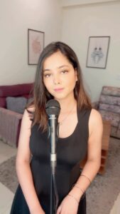 Shraddha Sharma Instagram - Mar Jawaan•One of the most beautiful songs ever made at least for me. The longing to have that one person around and the rest appear a crowd. Something so painful yet beautifully overwhelming about it. Hope you enjoy listening to it as much as @sarthakmusicc and I enjoyed making it. ❤️❤️

#coversong #reelsinstagram #reelitfeelit #fashion #music