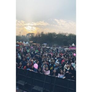 Shraddha Sharma Instagram - Swipe for videos :) 

My family, my friends and everyone that matters were here and that’s why this show was so special to me. 

Thank you @bohobazaarfleamarket for having me and everyone who was was part of this show. 

@yourseventfully @vibhorhasija @pareekjaishrut @saroshtariqofficial @kartikofficial15 @saiprasanna__ @ankushmahajanmusic ❤️

Photo credits- @whitehoodfilms