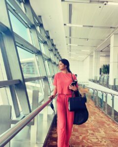 Shraddha Sharma Instagram - Here we come @hardrockcafewhitefield ❤️

See you all tonight!!