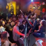 Shraddha Sharma Instagram - Real magic happens during the end of the show when people who are really there for your music are left and this happens. Thank you everyone who showed up in Bengaluru. Thank you @hardrockcafewhitefield for this beautiful evening. Beautiful guitars by- @saroshtariqofficial Video credits(dude specially called and asked for them)- @shaddy_drumming