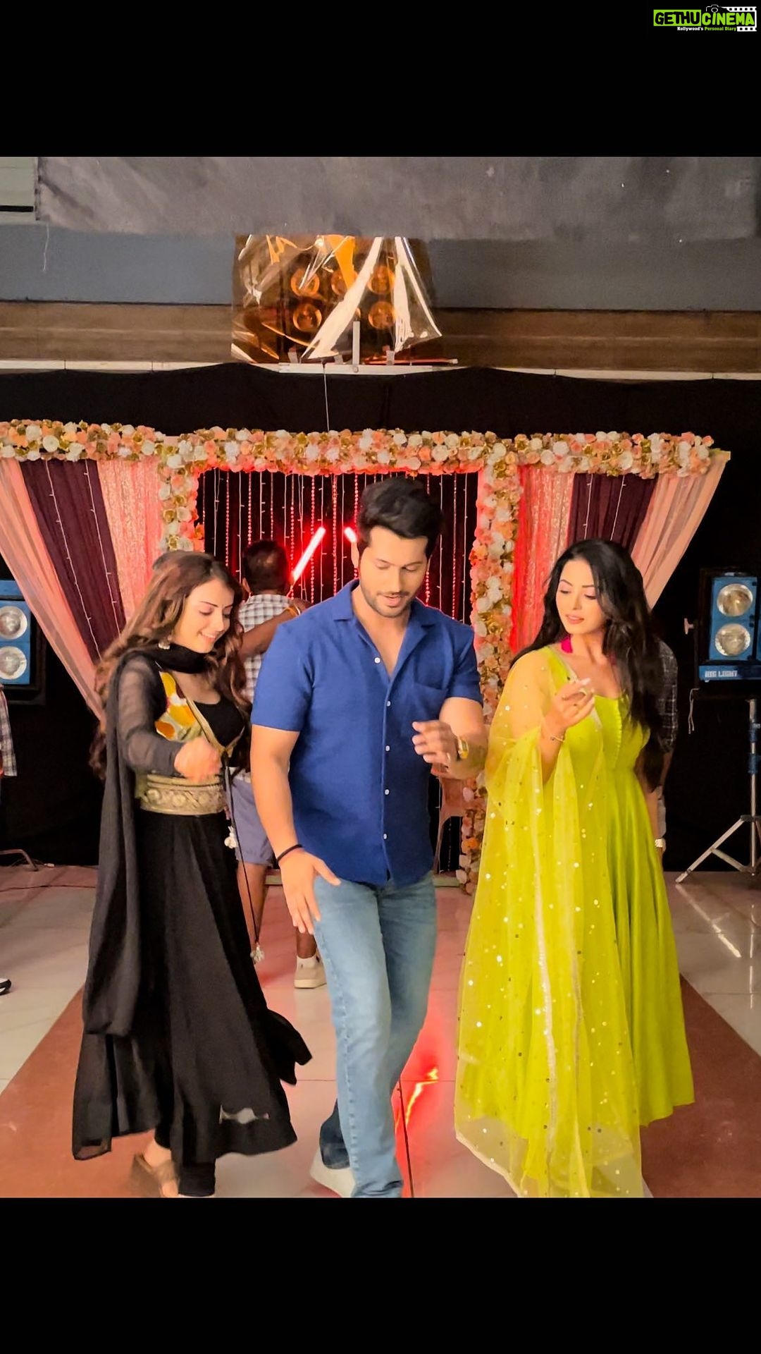 Shrenu Parikh Instagram - Mere do ANMOL RATAN🧿🫶 #friendshipgoals