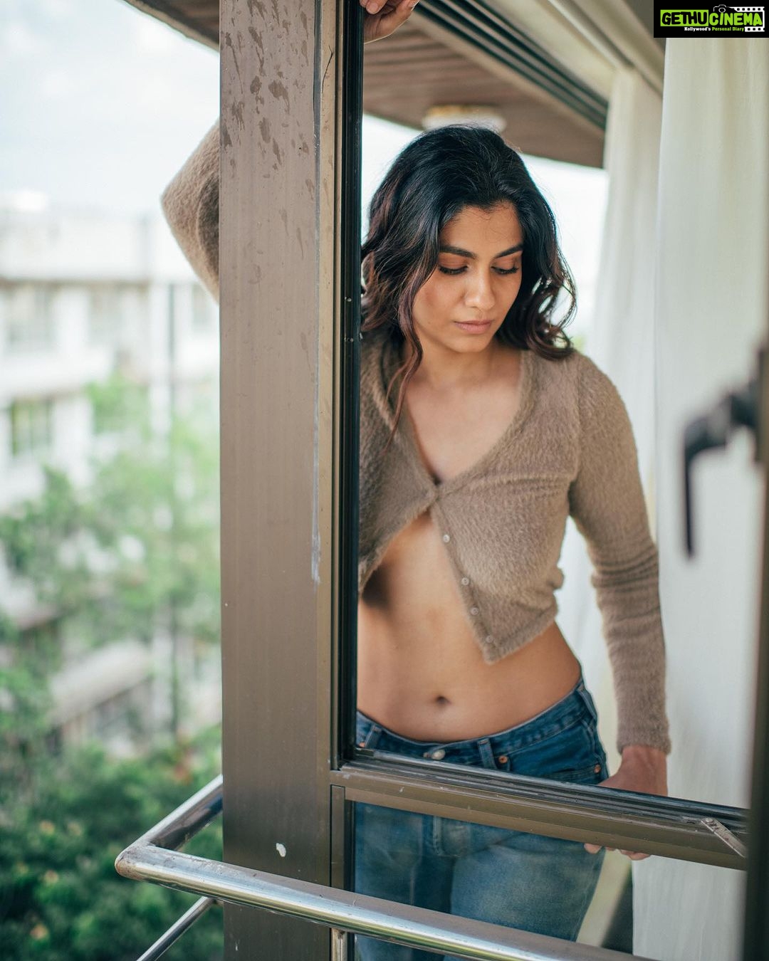 Shreya Dhanwanthary - 121.5K Likes - A Beige Day by @bharat_rawail @ankitamanwanimakeupandhair