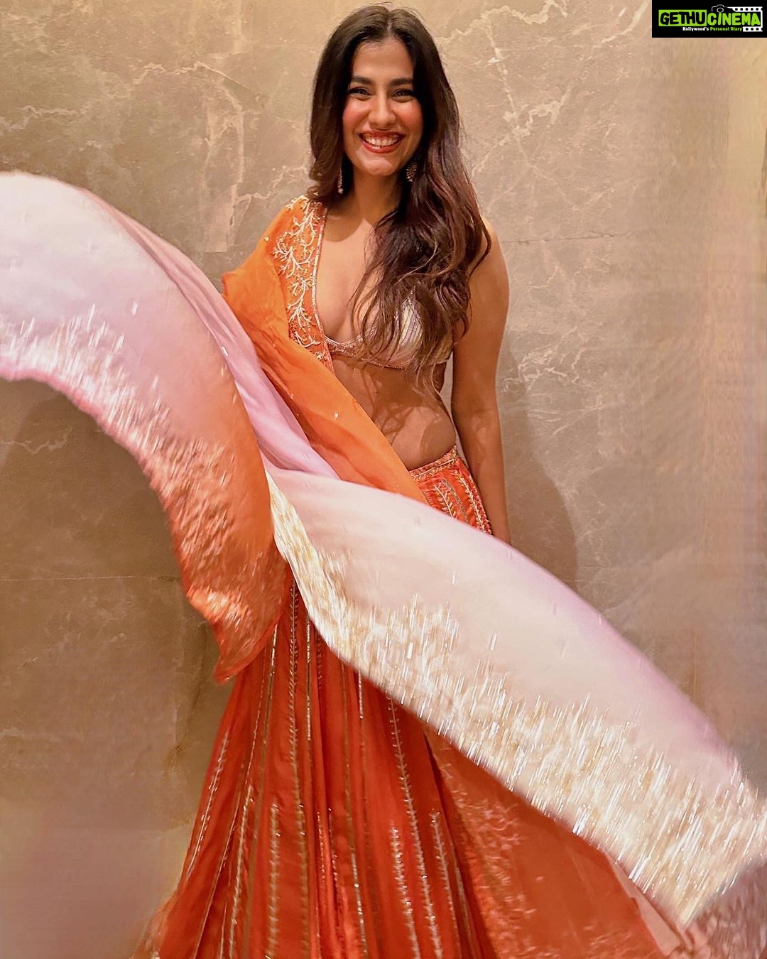 Shreya Dhanwanthary Instagram - Orange you glad? At @lokmat Most Stylish . Styled by @style_tubbies Wearing @ease_kv Outfit Cordinated by @viralmantra HMU by @makeupnhairbyankita @bazziinngaaa