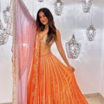 Shreya Dhanwanthary Instagram - Orange you happy? At @lokmat Most Stylish. . Styled by @style_tubbies Wearing @ease_kv Outfit Cordinated by @viralmantra HMU @makeupnhairbyankita @bazziinngaaa