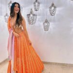 Shreya Dhanwanthary Instagram - Orange you happy? At @lokmat Most Stylish. . Styled by @style_tubbies Wearing @ease_kv Outfit Cordinated by @viralmantra HMU @makeupnhairbyankita @bazziinngaaa
