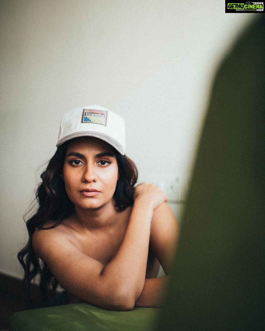 Shreya Dhanwanthary - 119K Likes - Hat-trick