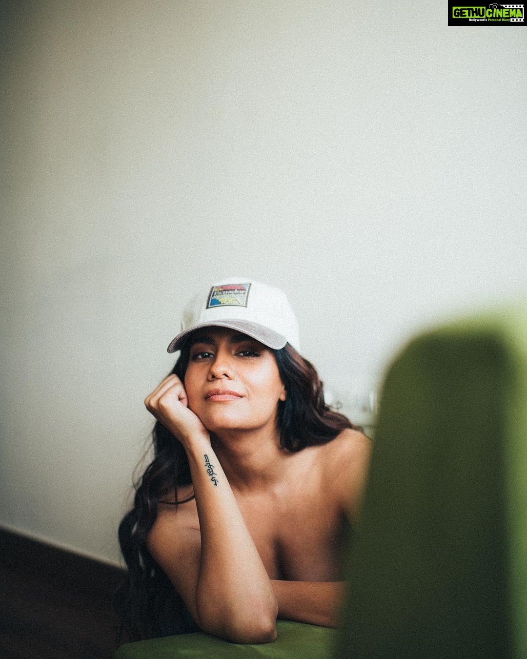 Shreya Dhanwanthary - 119K Likes - Hat-trick