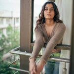 Shreya Dhanwanthary Instagram – A Beige Day by @bharat_rawail @ankitamanwanimakeupandhair @jinalvakilshah