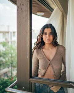 Shreya Dhanwanthary Instagram - A Beige Day by @bharat_rawail @ankitamanwanimakeupandhair