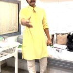 Shreyas Talpade Instagram - वो घड़ी जिसका आप सभी को इंतजार था .... आमची ही Reshimgath कधीही तूटायची नाही!