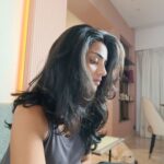 Shritama Mukherjee Instagram - I love creating content for my brand @tgmbeauty_ 🥰 It's something else when the founders are directly, equally (or even more) involved than their team to bring out the best of what the brand has to offer. Also being a bootstrapped business, it means that the founder has to wear multiple hats and do the REAL work to get their baby off the ground and fly. I shot this mocktail recipe with our Glow Inside Out skin supplement and it turned out absolutely gorgggg 🍹 and it tasted so so good. The mixed berries and Sicilian lemon flavour of our GIO powder combined with the refreshing flavour of pomegranate and citrus orange was next level. I was amazed at my own creation 😄 You got to try it yourself to understand what I'm talking about. Head to my stories or @tgmbeauty_ IG page for the recipe. You can also check out Glow Inside Out Powder at the link in my bio.