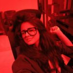 Shritama Mukherjee Instagram - Geek Alert! 🤓 #technonightsathome #boutlastnight #saturdaynightscenes