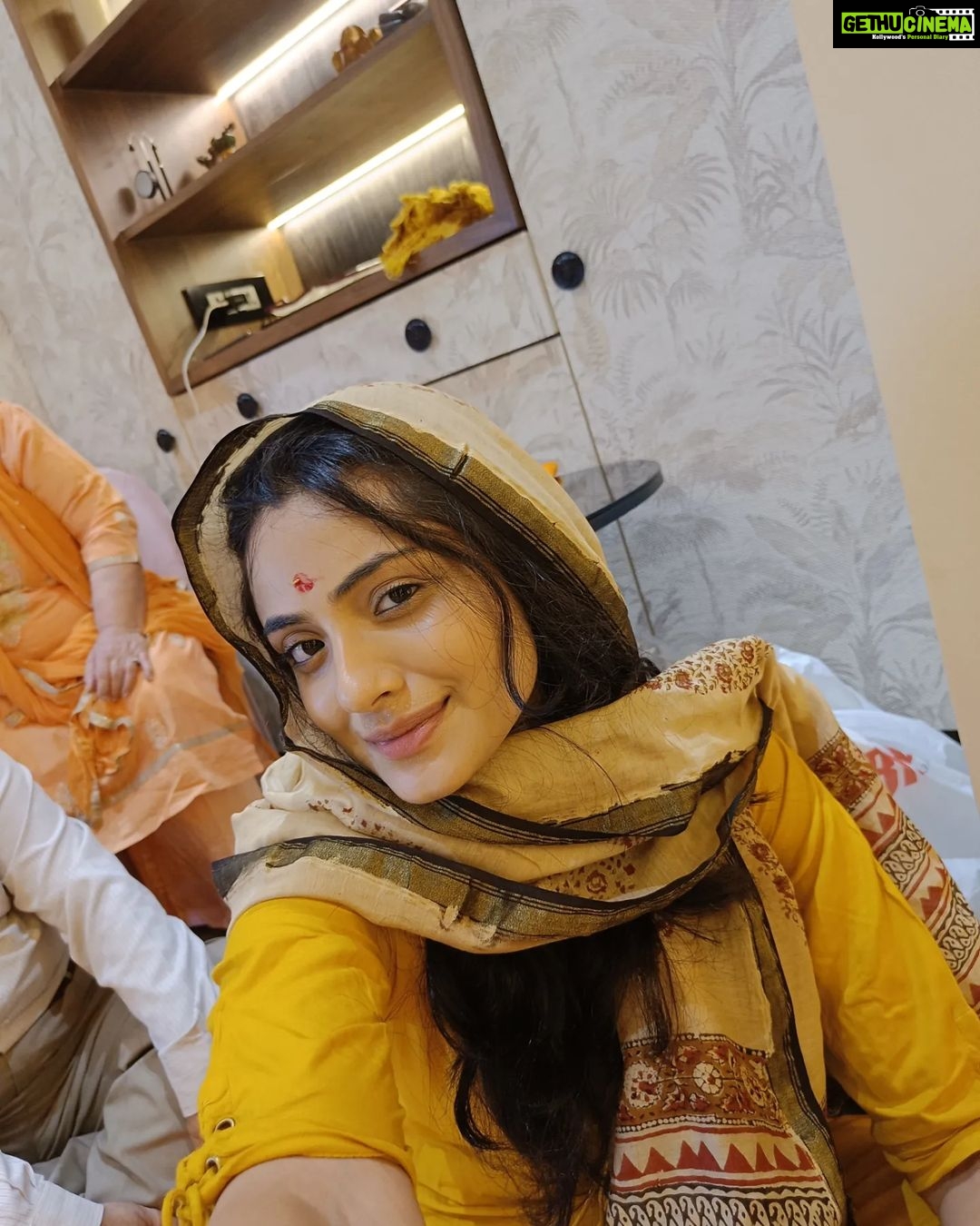 Shritama Mukherjee Instagram - 15 years in this city and celebrating you every year. I can't thank you enough for every little thing you've blessed me with. Living a life of dreams in the city of dreams, pushing the bar an inch further every single day, and manifesting all my dreams one dream at a time wouldn't have been possible without your hand on my head. Love you Bappa πβ€οΈ Ganpati Bappa Morya π Mumbai, Maharashtra