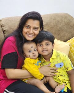 Shruthi Raj Instagram - LADOOOOSS🥰🥰🥰

@sarveshragav.h and his brother