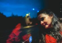 Shruti Seth Instagram - On a bus to Oxford, to study! Student life 🥰 Posted @withregram • @dontpanic79 A girl goes to Oxford. Back in the UK! This time I'm the cheerleader while the wife studies at Oxford, which is pretty much the definition of overachieving. Proud of you, baby. Also, I get to vegetate in Oxford. So, win-win 😃 #OxfordDiaries #ShruGoesToStudy Oxford, Oxfordshire