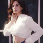 Shruti Sharma Instagram - Only if I could reborn in the retro era !! #90s #retrosoul 📸 @mr._mk_photographer