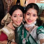 Shruti Ulfat Instagram – My Aaji Sasubai Saheb – Gautama Bai Holkar ♥️✨
@shrutiulfat mam, the sweetest person with such a positive Aura*!! 🤗💞
.
.
.
.
.

#lateeshadorik #mainabaiholkar #punyshlokahilyabai #shrutiulfat #gautamabaiholkar #farewell #gymgirl #punyashlokahilyabaiholkar #sonytv #dashmiofficial #explorepage✨ 

🦋🌼