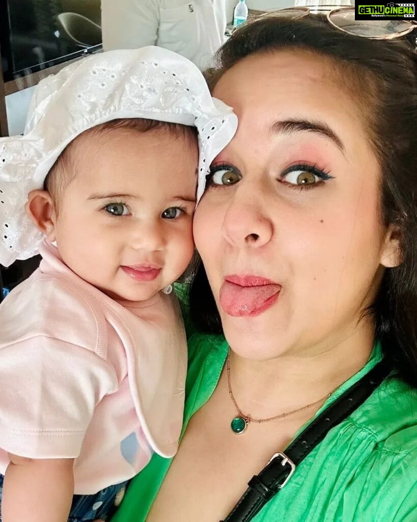 Shruti Ulfat Instagram - Happy happy birthday little darlin AYERA...happy 1 year in this big wide world ... you have brought so much happiness in our family.. you are truly a bundle of joy.. always laughing n full of energy...met you once when you were just 3 months old..have been watching ur pics n videos which ur ma sends (Moni, my niece). Sorry sweetheart could'nt make it for the parrrrtttyyyy but will see you soon...definately. happy beautiful day to Moni n Rohit and the family. @ashwerya @rohit.kathuria . Blessings n love from Bharti pardada, Ojasya mamu n myself. Love lots! Always n forever @ojasya_ulfat . . . #birthdaybaby #Ayera #1stbirthday #oneyearintheworld #happiness #joy #celebration #ashwerya #rohit #pama #mommy #daddy #love #❤️❤️❤️ #😘🎁🎊🎉🎈 #AYERA