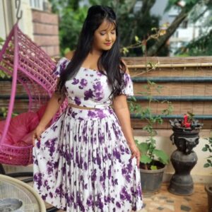 Shubha Poonja Instagram - Promotions #AmbujaMovie 
Make up by @shubha_artistry 
Hair by @hairstylist_bhavani
Outfit designed by @pravaradesignstudio 
#shubhapoonja #shubhapoonjafans