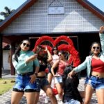 Shubha Poonja Instagram - Thank you my cuties .... for this reel .. And I will take credit for reel concept.. hee hee ... on set fun...with @suchi_shashu @anjali__gowdaaa @priya___sup @aditi_narayan_dhee14 @swathi8385 @suzeeneon #instagramreels #trendingreels #shubapoonja