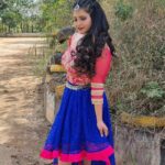 Shubha Poonja Instagram - Performing for the finale ... Make up by @ramyakambaraju_makeup_artist_ Hair by @lakshmimakeover6363 Outfit by @vastrasanskara Assistant suri ... Thank to the team who always make me look nice.... #shubapoonja #shubhapoonjafans #shubhapoonja #colorskannadaofficial