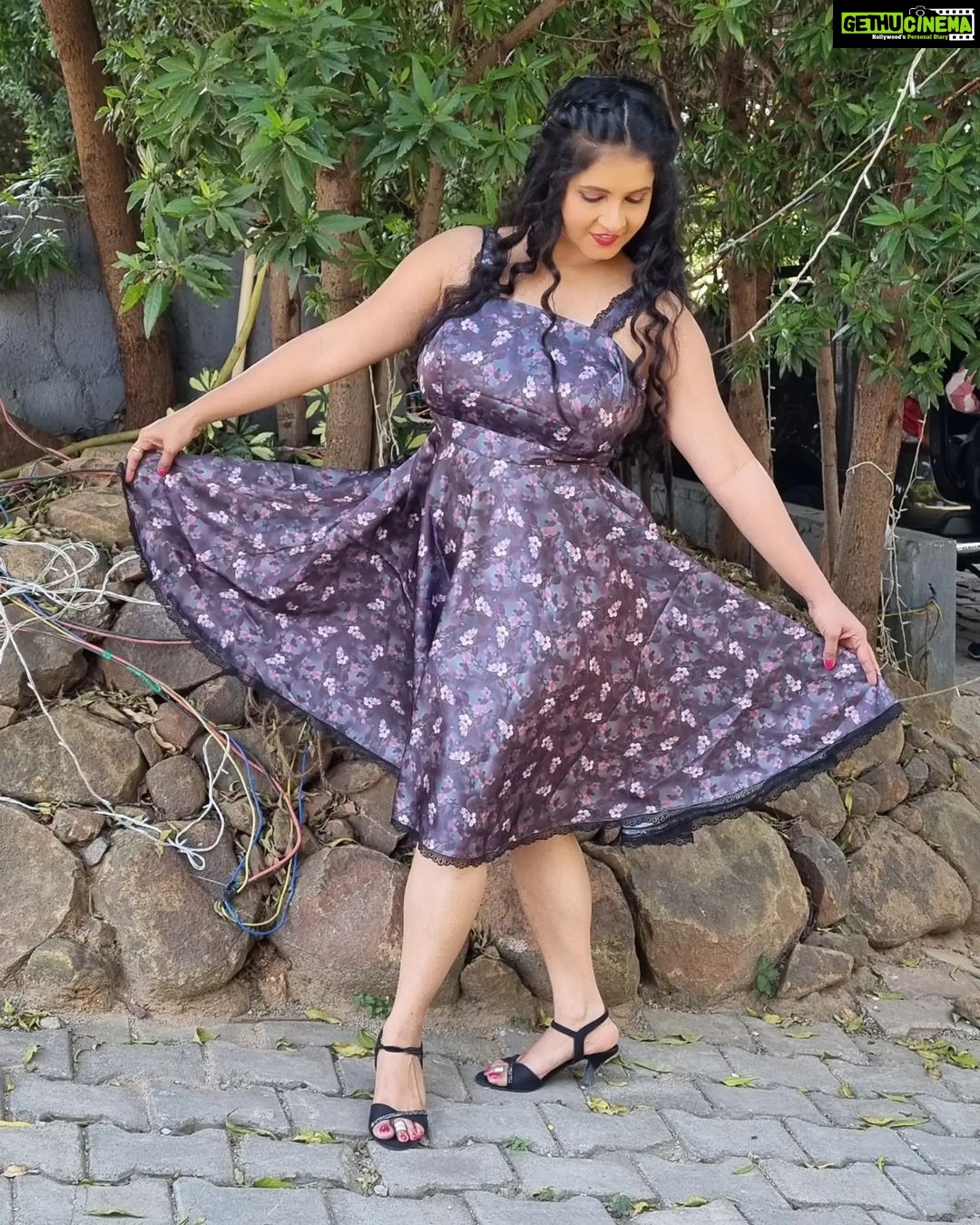 Shubha Poonja Instagram - Today's shoot ... outfit by @pravaradesignstudio Make up and hair by @hemaharishmakeoverartistry