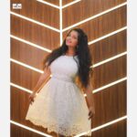 Shubha Poonja Instagram - Visiting @manjunathmagaji24 studio for the first time .. its amazing... and some casual pics taken then ... no planning Sudden candids ... do visit @mcm__photography__ studio for photos shoots.. and rentals