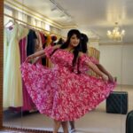 Shubha Poonja Instagram - Dolled for an an event .. comedy utsava Make and hair @makeoverwithlakshmi_gowda Outfit by @pravaradesignstudio