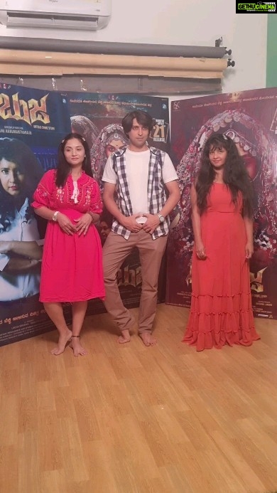 Shubha Poonja Instagram - When we have taken hundred takes to do one reel .. the disastrous reel by our ambuja cast ...Blooper hundred times ...