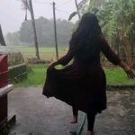 Shubha Poonja Instagram - Ooru.. mangalore rains ... mungaaru male...