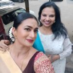 Shwetha Srivatsav Instagram - @parimala_jaggesh , It was an absolute pleasure meeting you today at our movie @rgvndrastores film promotions, ma’am! Indeed, must say you are such an inspiration & very down to earth person..you carry an amazing vibe and I was stunned meeting you in person! Thank you for the best wishes & your love/blessings to @ashmitha.srivatsav 😊🙏🏽🤗!! #jaggeshsir @santhosh_ananddram @hombalefilms #raghavendrastores @kripalamanna