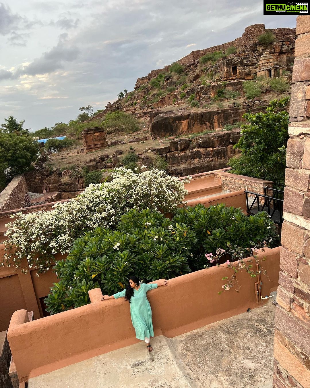 Shwetha Srivatsav Instagram - Where could this be?! Any guesses??! 😉