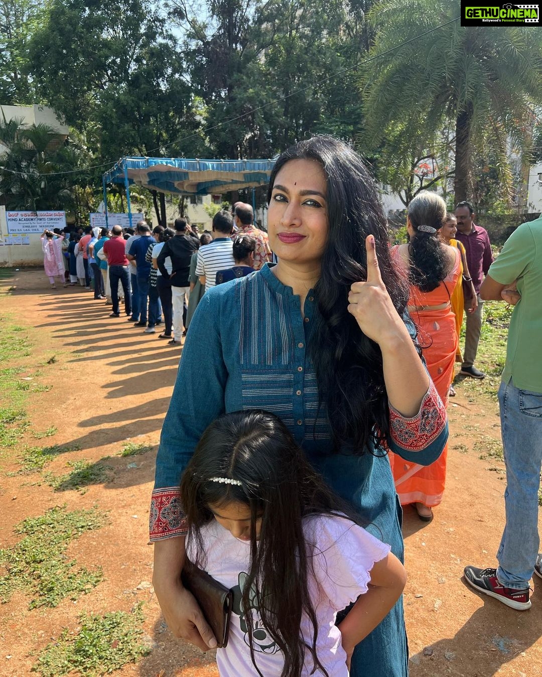 Shwetha Srivatsav Instagram - #vote #castyourvote #karnatakaassemblyelection2023