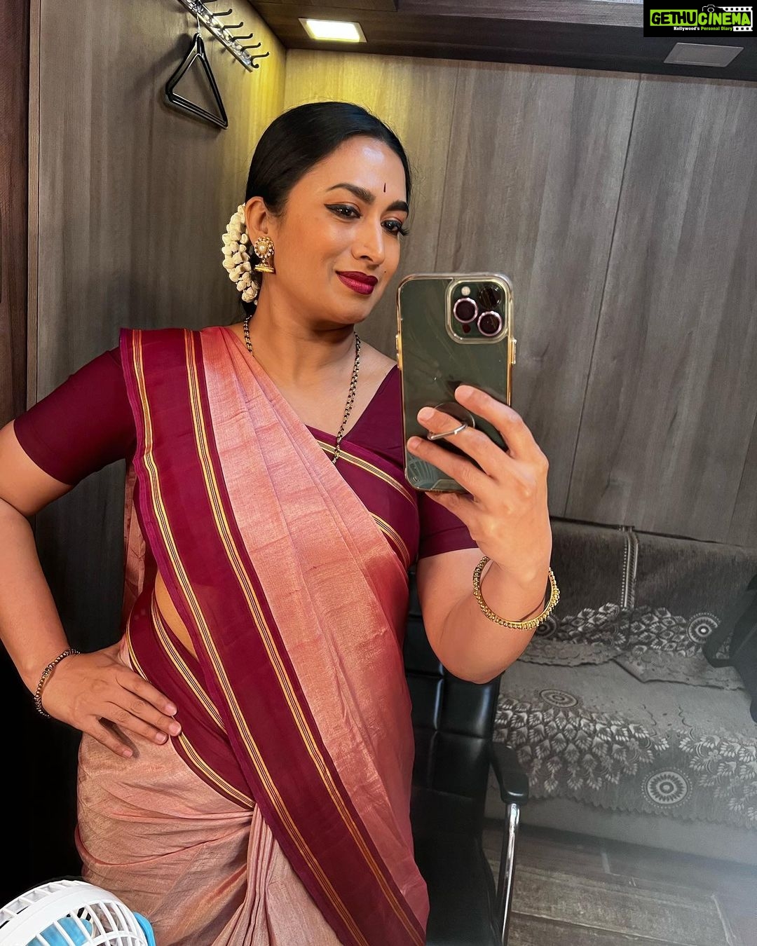 Shwetha Srivatsav Instagram - Kick-started the promotions for our movie #raghavendrastores and yes, this is my look from the movie!! Kindly watch out this space for more updates !! @rgvndrastores @hombalefilms @santhosh_ananddram #jaggesh sir ππΌ!!