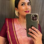 Shwetha Srivatsav Instagram - Kick-started the promotions for our movie #raghavendrastores and yes, this is my look from the movie!! Kindly watch out this space for more updates !! @rgvndrastores @hombalefilms @santhosh_ananddram #jaggesh sir 🙌🏼!!