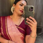 Shwetha Srivatsav Instagram - Kick-started the promotions for our movie #raghavendrastores and yes, this is my look from the movie!! Kindly watch out this space for more updates !! @rgvndrastores @hombalefilms @santhosh_ananddram #jaggesh sir 🙌🏼!!