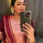 Shwetha Srivatsav Instagram - Kick-started the promotions for our movie #raghavendrastores and yes, this is my look from the movie!! Kindly watch out this space for more updates !! @rgvndrastores @hombalefilms @santhosh_ananddram #jaggesh sir 🙌🏼!!