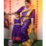 Shwetha Srivatsav Instagram – ಸೂರ್ಯ ದೇವರು ನಿಮ್ಮ ಜೀವನದಲ್ಲಿ ಸಂತೋಷ ಮತ್ತು ಬಹಳಷ್ಟು ಯಶಸ್ಸು ಮತ್ತು ಸಮೃದ್ಧಿಯನ್ನು ತರಲಿ. ಎಲ್ಲರಿಗೂ ಮಕರ ಸಂಕ್ರಾಂತಿಯ ಶುಭಾಶಯಗಳು.
#ashmithasrivatsav #shwethasrivatsav

@ashmitha.srivatsav ‘s dress: personal 
MUA : @makeupstoriesbysumachikkegowda 
📸: @royalweddingphotography_blore 
Saree: @bhargavi_vikyathi 
Jewellery: @jewelleryforrent_lotusbridal