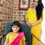Shwetha Srivatsav Instagram – ಸ್ವರ್ಣಗೌರಿ ಮತ್ತು ಸಿದ್ದಿವಿನಾಯಕ ಸುಖ ಸಂತೋಷ ನೀಡಿ ಹರಸಲಿ.
ವಕ್ರತುಂಡ ಮಹಾಕಾಯ ,
ಸೂರ್ಯಕೋಟಿ ಸಮಪ್ರಭ,
ನಿರ್ವಿಘ್ನಂ ಕುರುಮೇದೇವ ,
ಸರ್ವಕಾಯೇಶು ಸರ್ವದ,
ಸರ್ವರಿಗೂ ಗೌರಿ ಗಣೇಶ ಹಬ್ಬದ ಶುಭಾಶಯಗಳು 🙏🏽!!