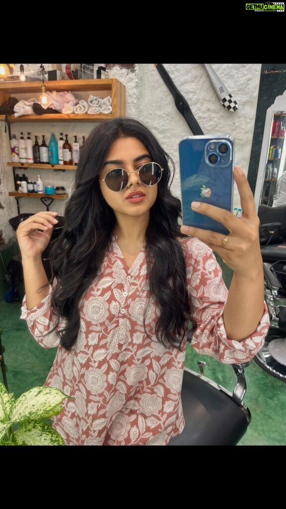Siddhi Idnani Instagram - Life is too short to have boring hair 💁🏻‍♀️🧏🏻‍♀️
